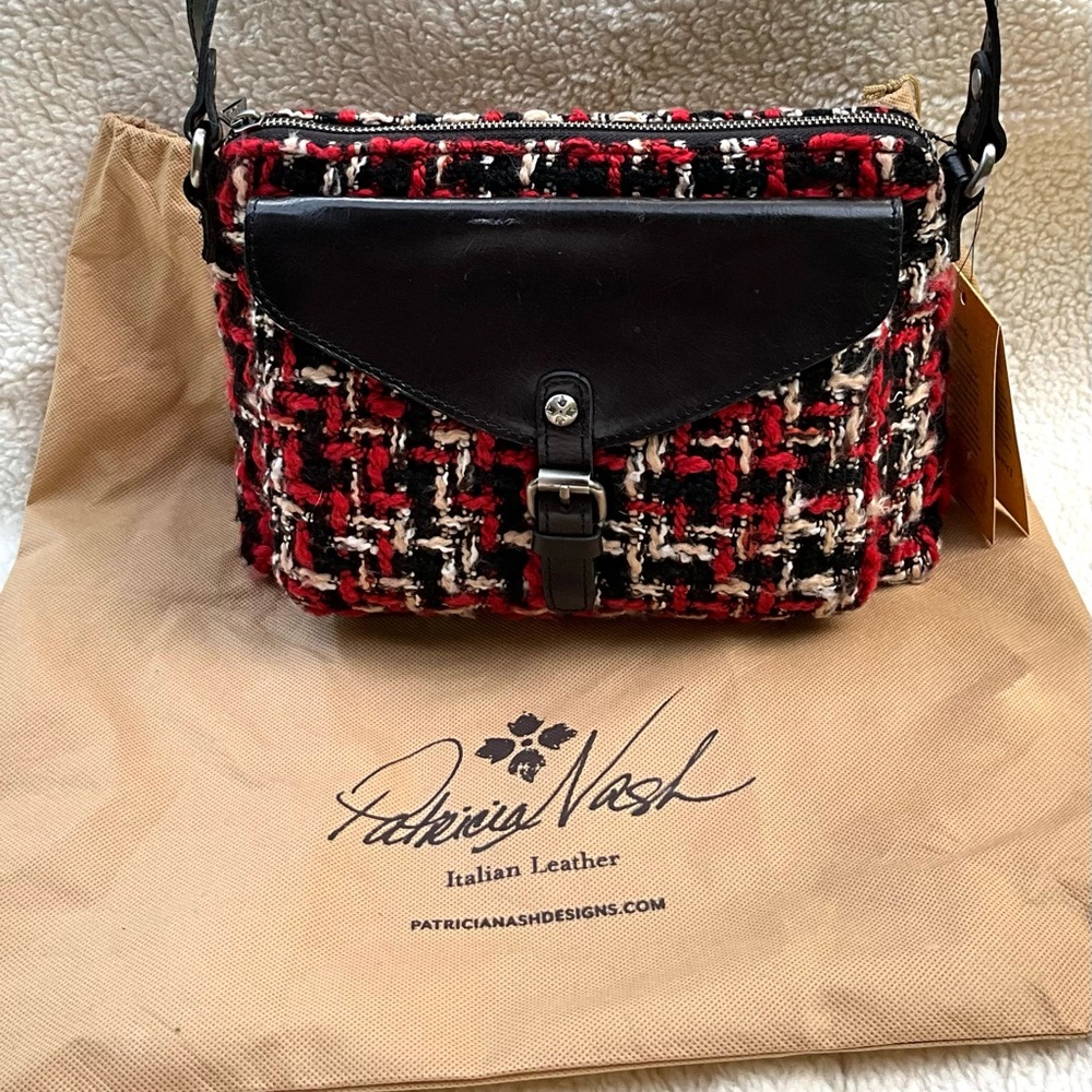 NWT and SO SO CUTE!  Patricia Nash crossbody bag
